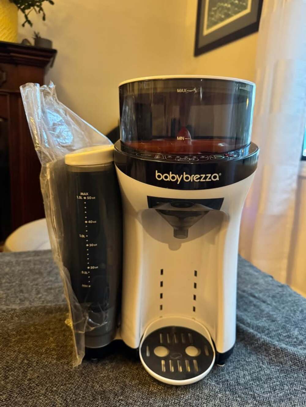 Baby Brezza Formula Pro - Picture 1 of 3